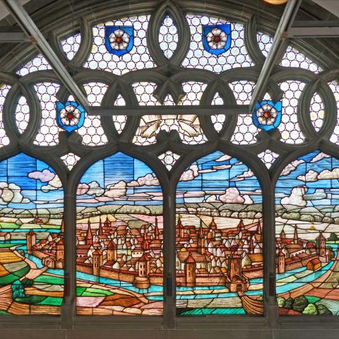 Stained glass window in the Historical Museum of Haguenau © Jean-Pierre Dalbéra