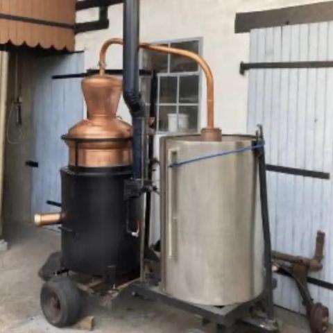 ©Oberhoffen sur Moder vintage distilleerders