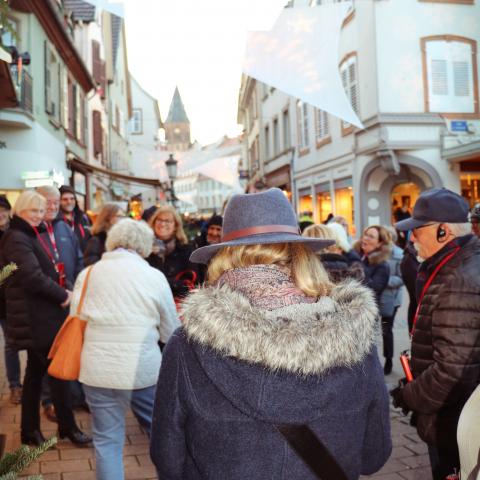 Guided tours at the Haguenau Christmas Market © BOOVSTUDIO
