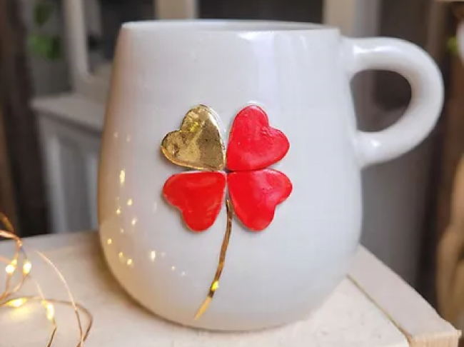 Artisanal ceramic pottery from Fabrique d’Anaïs